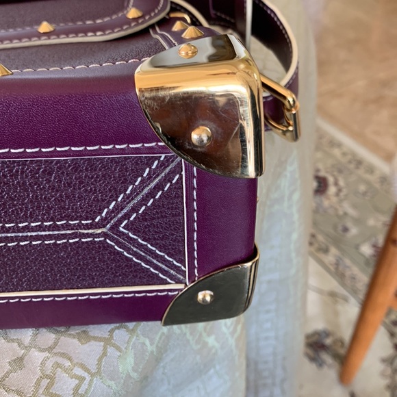 Louis Vuitton Le Talentueux plum colored leather bag. - Picture 8 of 17